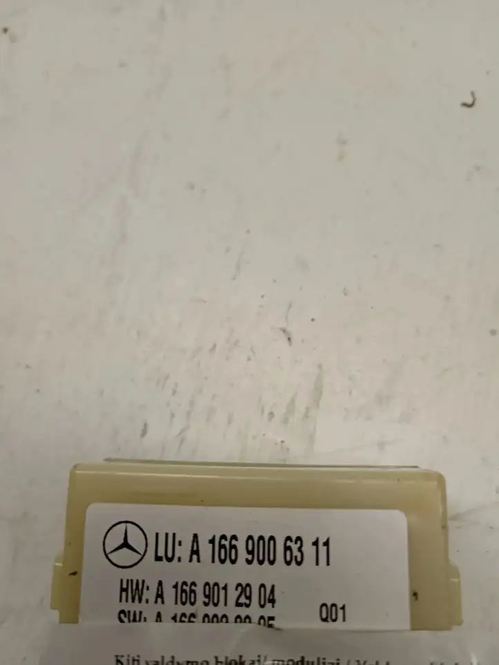 Mercedes-Benz GL X166 (2013 - 2019) A1669006311 Прочие блоки управления — фото 3