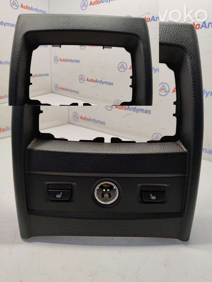 BMW 3 F30 F35 F31 (2012 - 2018)  67232991 Другая центральная деталь консоли (туннеля)
