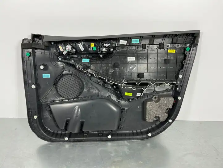Hyundai Ioniq (2016 - ) 82370G2000 Обшивка передней двери — фото 2