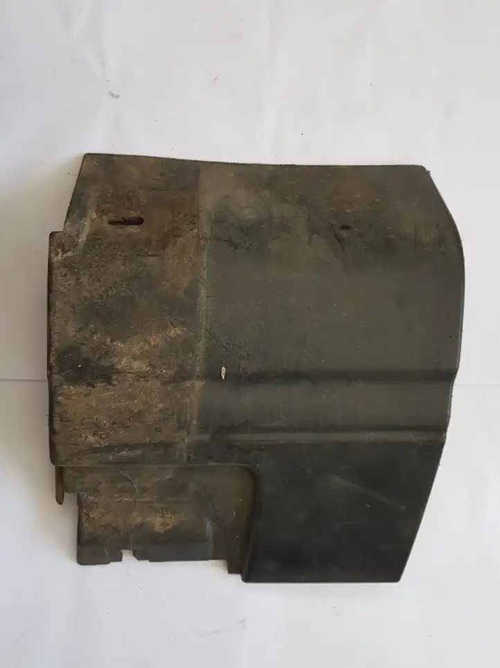 Land Rover Discovery 3 - LR3 (2004 - 2009) Прочие детали днища — фото 1