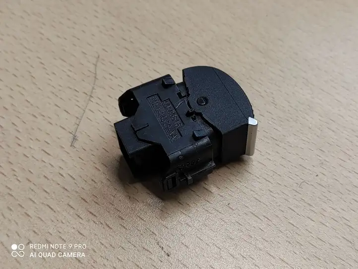 Ford Focus (2015 - 2019) F1ET14529AA Кнопка стеклоподъемников — фото 3