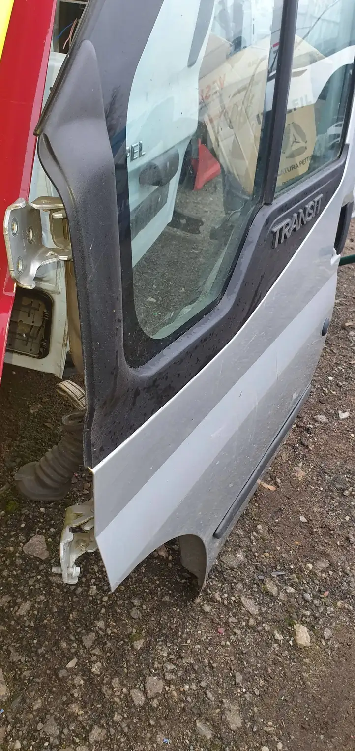Ford Transit (2006 - 2013) Дверь — фото 5