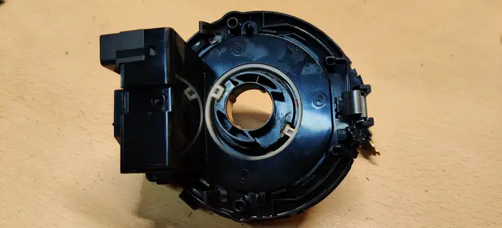 Suzuki SX4 (2006 - 2009) Контактное кольцо SRS — фото 3