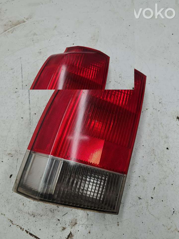 Volvo XC70 (2000 - 2004)  152861 Задний фонарь в кузове