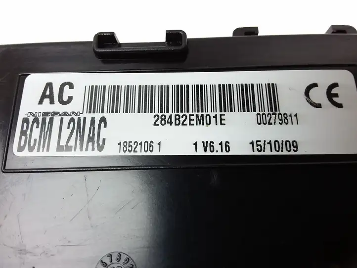 Nissan Note (E11) (2006 - 2014) 284B2EM01E Модуль комфорта — фото 3