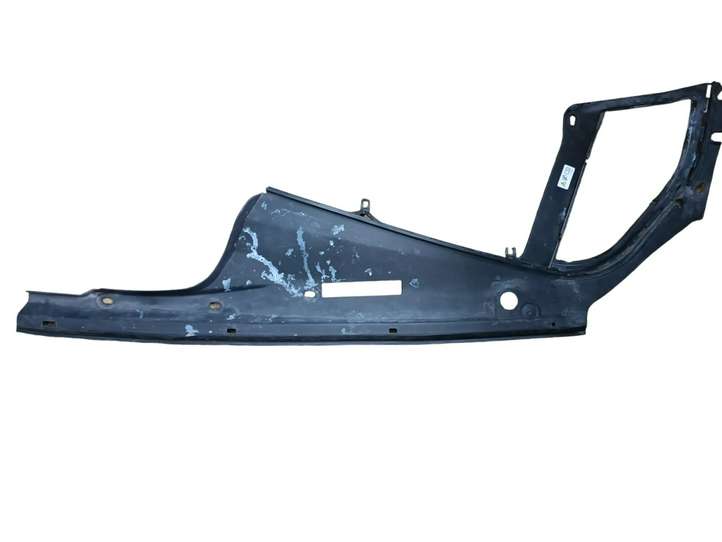 BMW 5 F10 F11 (2009 - 2016)  51767019804 Другая деталь отсека двигателя