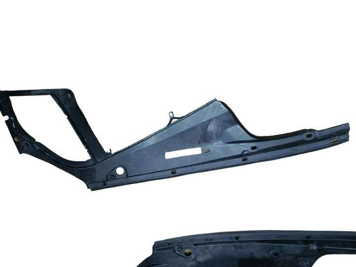 BMW 5 F10 F11 (2009 - 2016)  51767019804 Другая деталь отсека двигателя