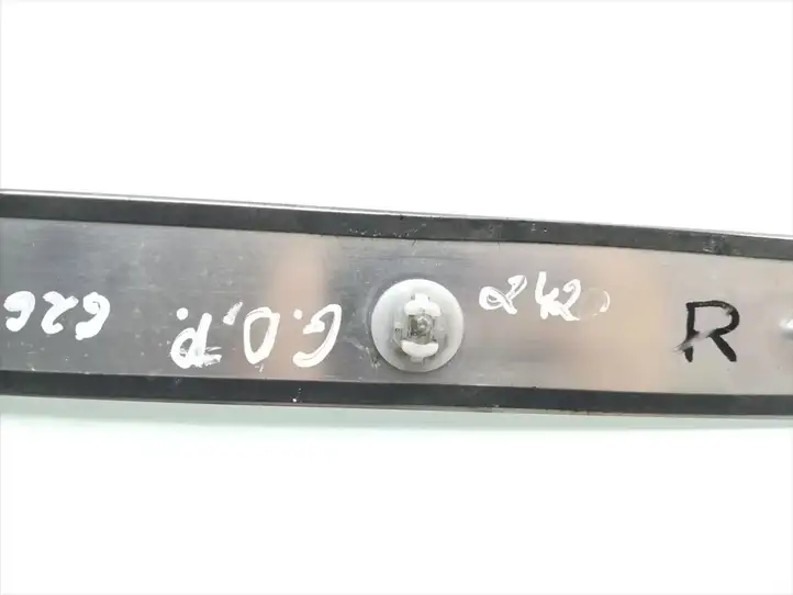 Lexus GS 300 350 430 450h (2004 - 2007) Внутренняя отделка переднего порога — фото 5