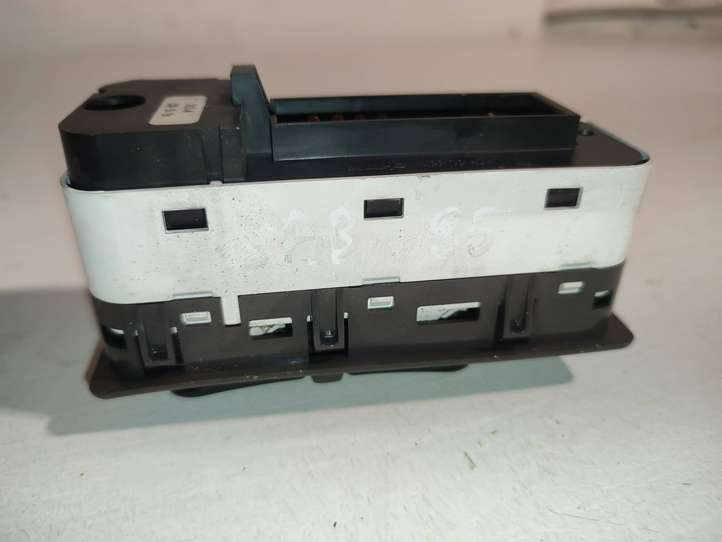 Saab 9-5 (1998 - 2005)  4616082 Кнопка стеклоподъемников