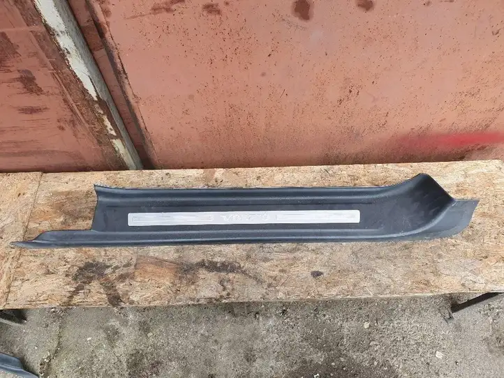Volvo C70 (2005 - 2009) 30787318 Внутренняя отделка переднего порога — фото 1