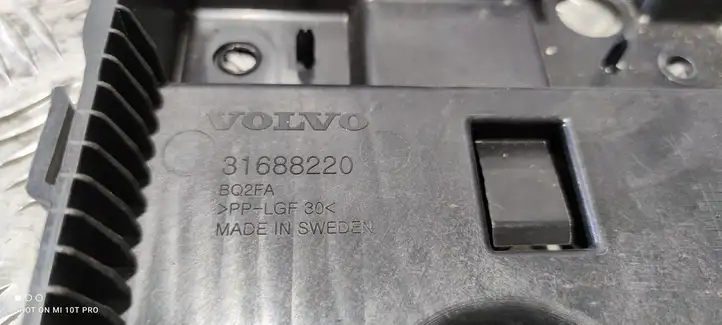 Volvo XC90 (2014 - 2019) 31688220 Площадка аккумулятора — фото 2