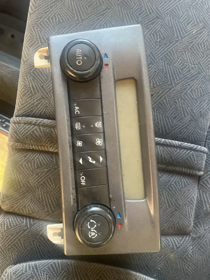 Renault Laguna II (2001 - 2005) Блок управления климат-контролем — фото 1