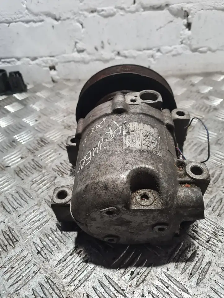 Nissan Primera (2001 - 2008) 926002J204 Компрессор (насос) кондиционера воздуха — фото 3