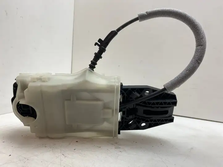 Skoda Octavia Mk3 (5E) (2013 - 2019) 5L0837885C Наружная ручка задней двери — фото 2