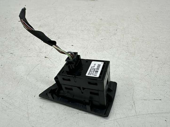 BMW 5 F10 F11 (2009 - 2016)  9241949 Кнопка стеклоподъемников