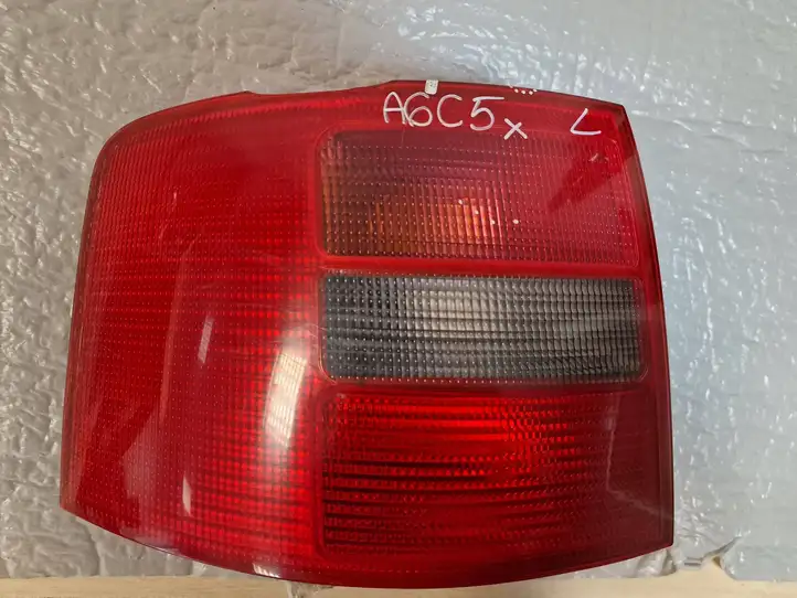 Audi A6 S6 C5 4B (1997 - 2001) 4B9945095 Задний фонарь в кузове — фото 1