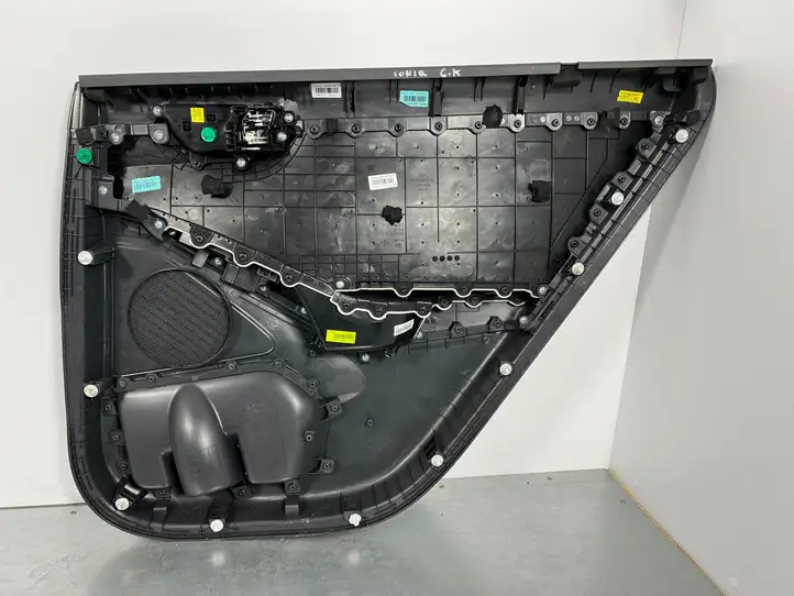 Hyundai Ioniq (2016 - ) 83370G2000 Обшивка задней двери — фото 2