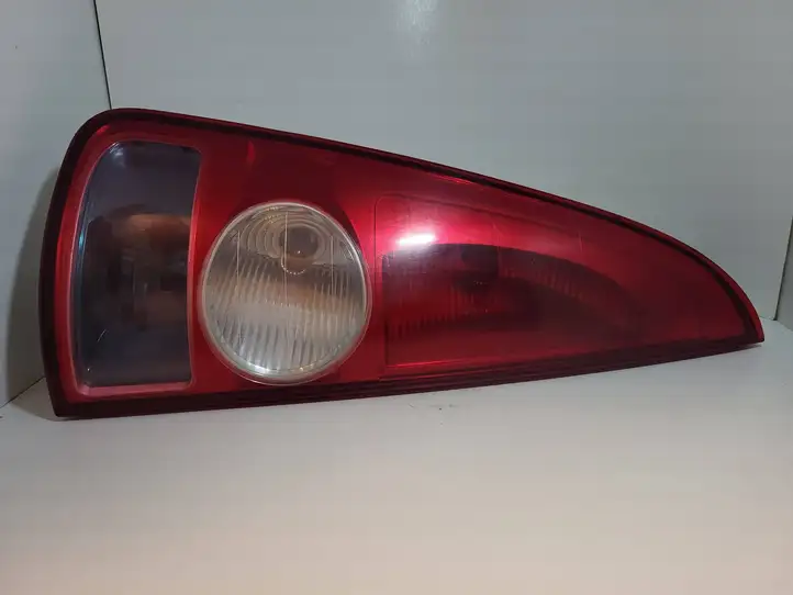 Renault Espace - Grand espace IV (2004 - 2014) 8200027153 Задний фонарь в кузове — фото 4
