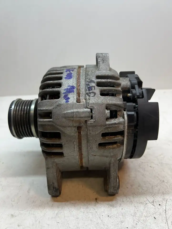 Renault Clio III (2005 - 2012) 0124425071 Генератор — фото 2