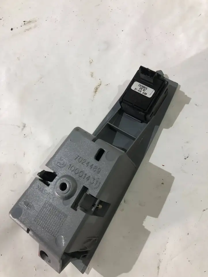 BMW 7 E65 E66 (2001 - 2008) 7024489 Кнопка стеклоподъемников — фото 5