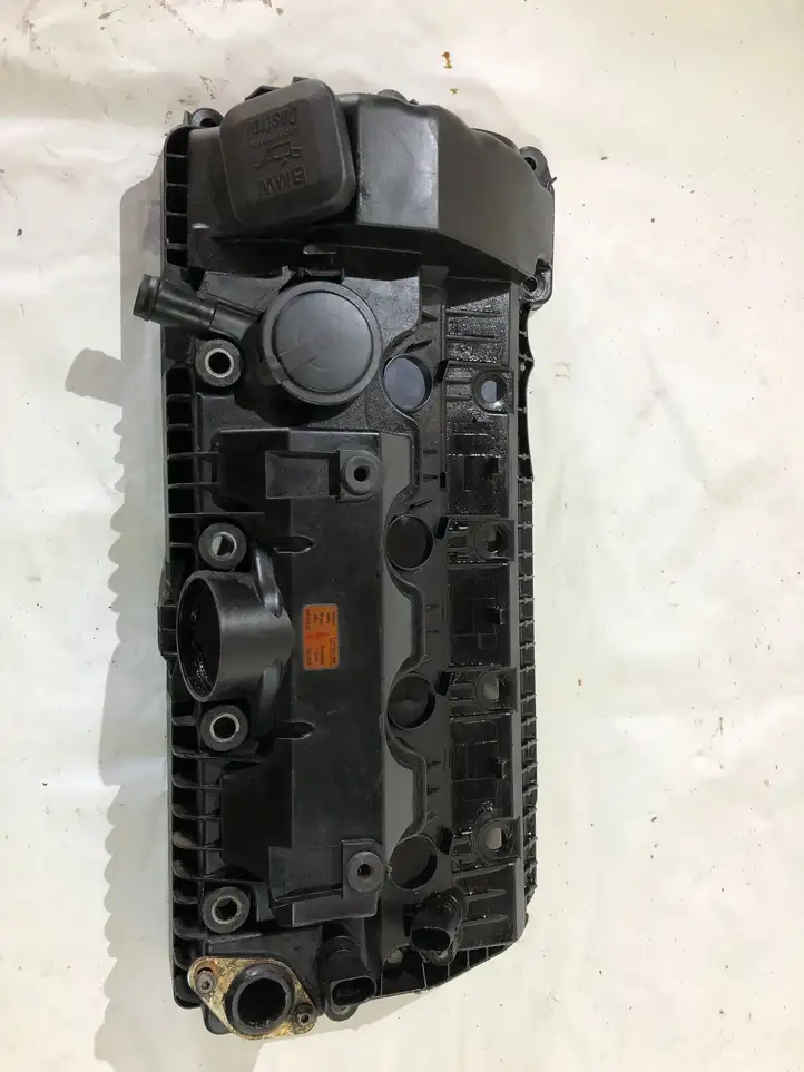 BMW 7 E65 E66 (2001 - 2008) 1112751807402 Крышка головки блока цилиндров — фото 1