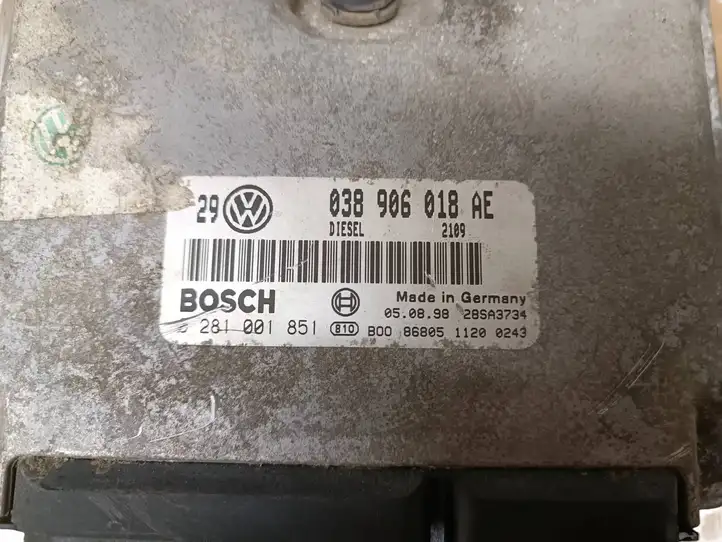 Volkswagen Golf IV (1998 - 2005) 038906018AE Блок управления двигателем (ЭБУ) — фото 2