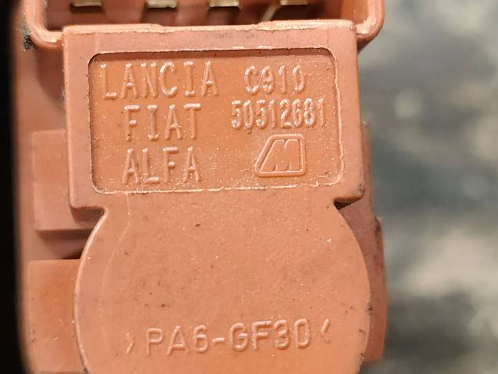 Fiat 500X (2014 - )  50512681 Датчик тормозной педали