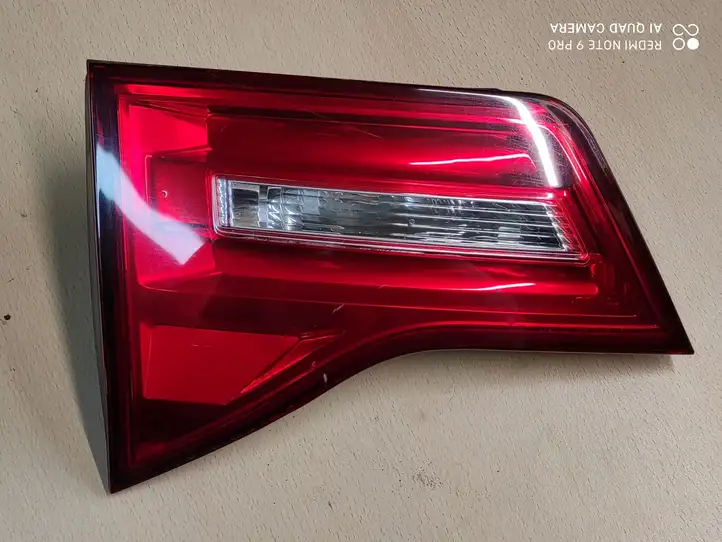 Acura ZDX (2009 - 2013) 949472 Задний фонарь в крышке багажника — фото 1