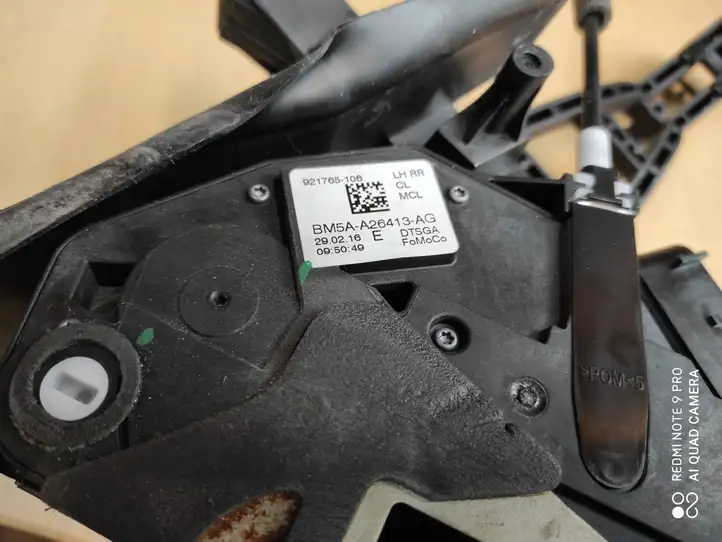 Ford Focus (2015 - 2019) BM5AA26413AG Замок задней двери — фото 2
