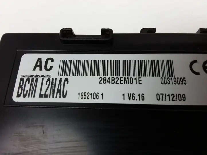 Nissan Note (E11) (2006 - 2014) 284B2EM01E Модуль комфорта — фото 6