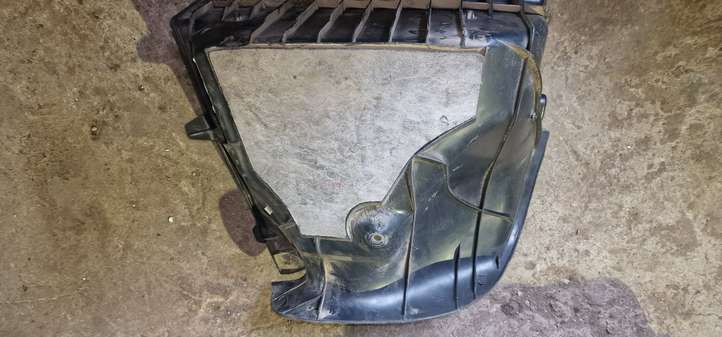 BMW 5 E60 E61 (2004 - 2010)  51477057382 Другая деталь отделки багажника