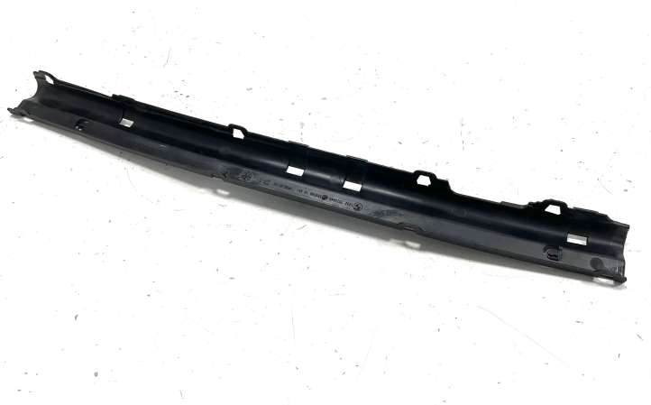 12527525946 BMW X3 E83 Kita variklio skyriaus detalė