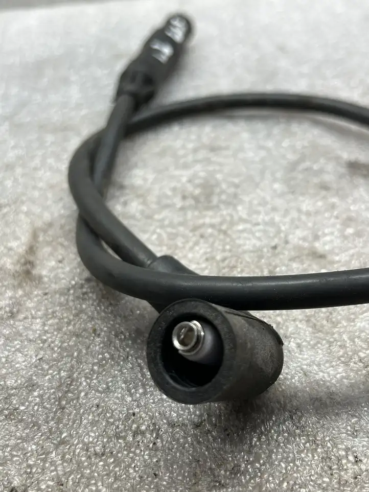 Volkswagen Golf IV (1998 - 2005)   Провод (провода) свечи (свечей)