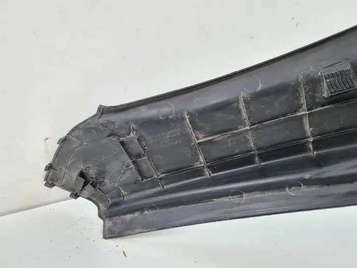 Tesla Model S (2012 - 2016) 100632700F Обшивка бардачка — фото 11