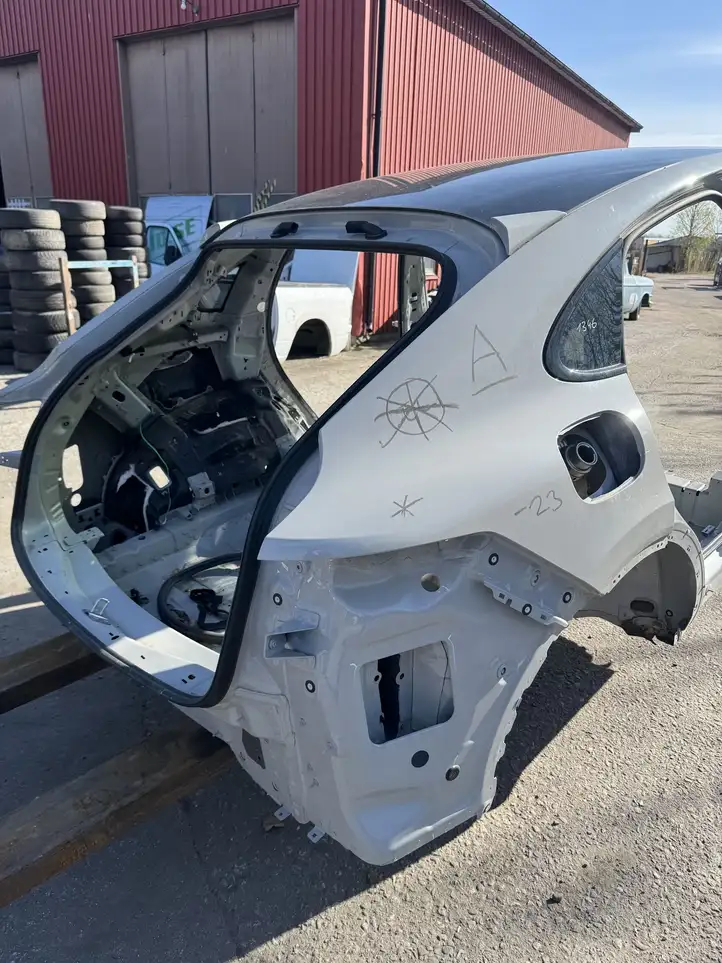 Porsche Cayenne (9Y0 9Y3) (2018 - ) Задняя часть кузова — фото 2