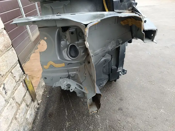 Volvo XC40 (2017 - ) Боковина кузова — фото 6