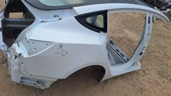 Tesla Model 3 (2017 - 2023) Задняя часть кузова — фото 6