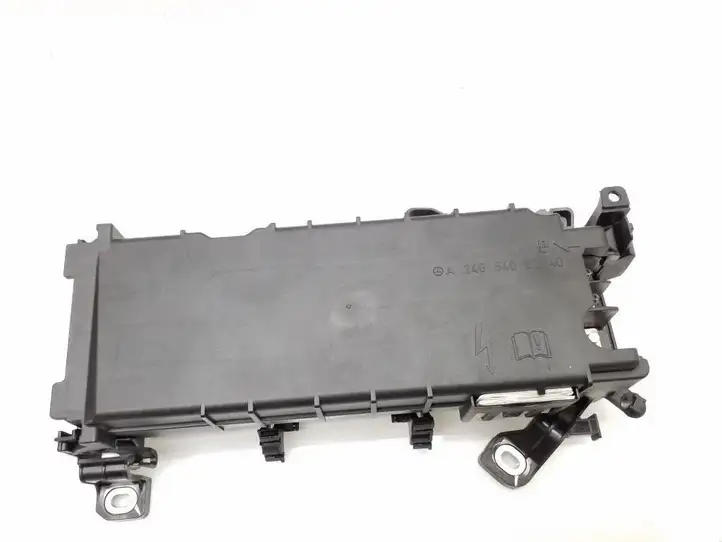 Mercedes-Benz CLA C117,X117,W117 (2013 - 2019) A2465400240 Блок предохранителей (комплект) — фото 6