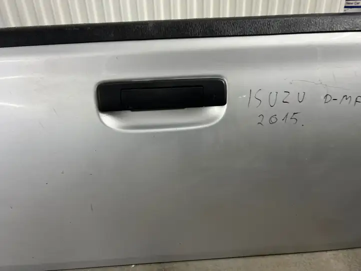 Isuzu D-Max (2012 - 2019) Задний борт кузова — фото 4