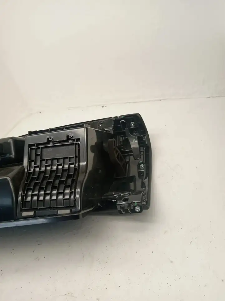 BMW M6 F06/F12/F13 (2012 - 2018) 9371374 Демпфер бардачка — фото 2