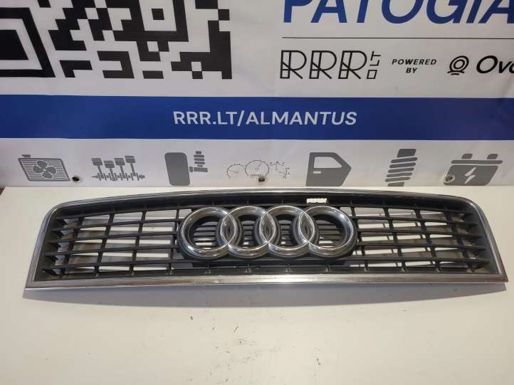 4B0853651F Audi A6 S6 C5 4B Grotelės priekinės