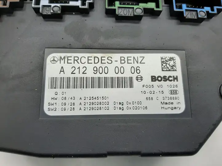 Mercedes-Benz E W212 (2009 - 2016) A2129000006 Блок предохранителей (комплект) — фото 2