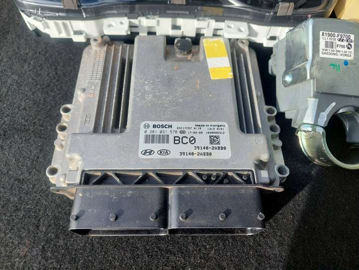 Hyundai i30 (2015 - 2017)  391402ABB0 Блок управления двигателя