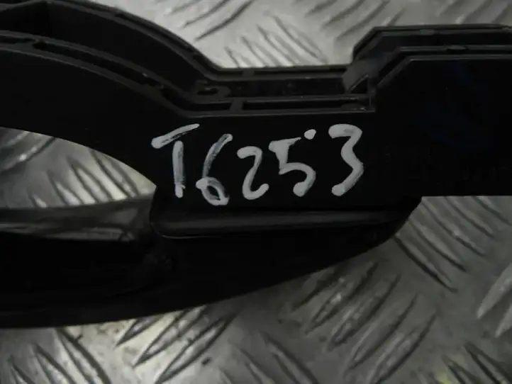 Ford Focus (2011 - 2015) BM51A224A37DG Ручка багажной двери — фото 1