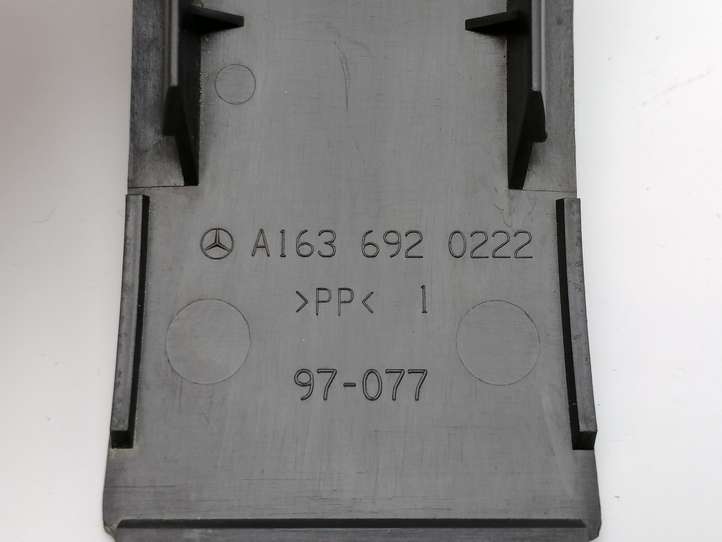 Mercedes-Benz ML W163 (1997 - 2005)  A1636920222 Крышка