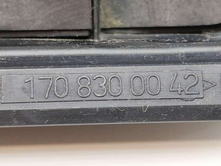 Mercedes-Benz ML W163 (1997 - 2005)  1708300042 Вентиляционная решётка
