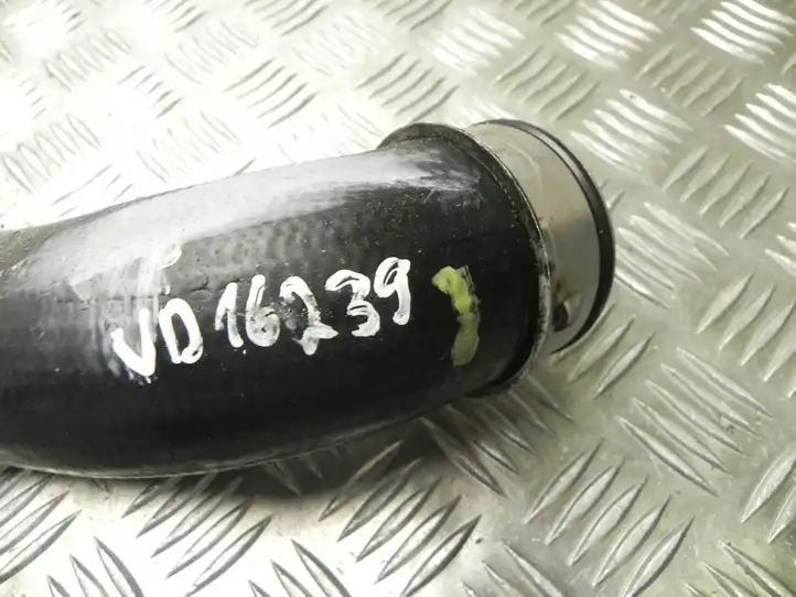 Mercedes-Benz E W212 (2009 - 2016) Трубка подачи воздуха — фото 2