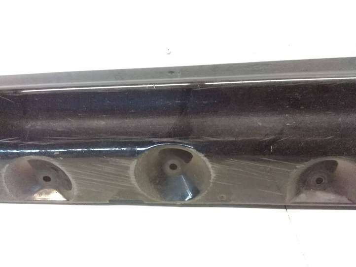 BMW 3 E46 (1998 - 2005)  8226118 Порог