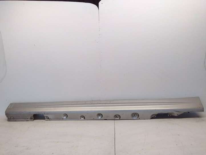 BMW 3 E46 (1998 - 2005)  8209755 Порог