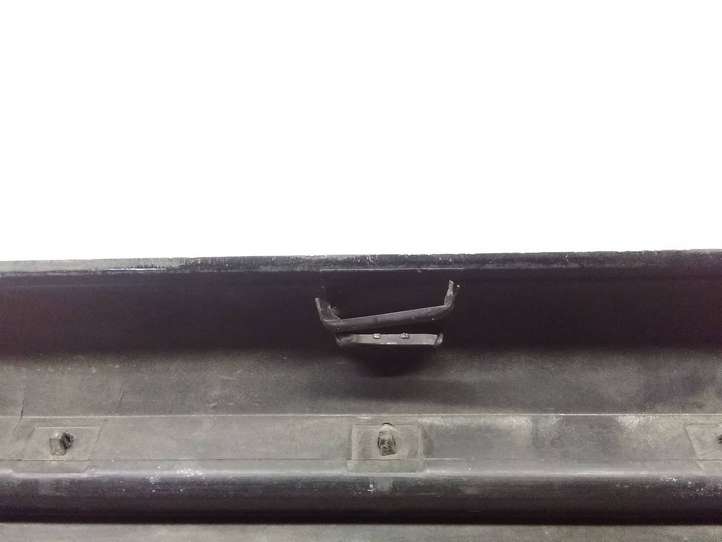 Volvo V70 (2004 - 2007)  08693502 Порог
